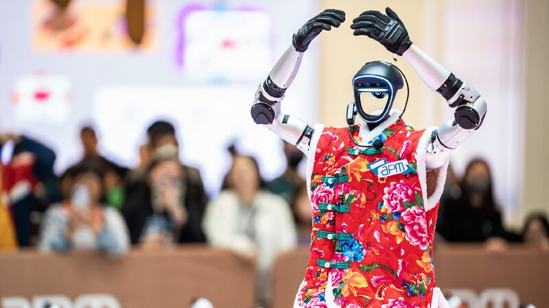 Robots Bring Tradition to Life in Hong Kong 