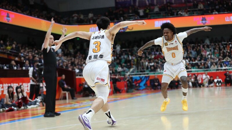 Shanxi Ends Shandongs 11 game Home Winning Streak with Late Jumper 