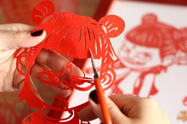 Traditional paper cuttings embrace 'Ne Zha' craze