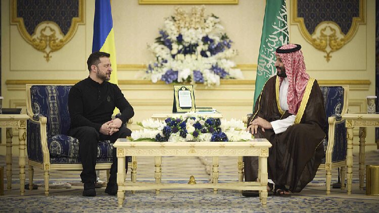 Us Ukraine Begin Talks on Ukraine Crisis in Saudi Arabia 