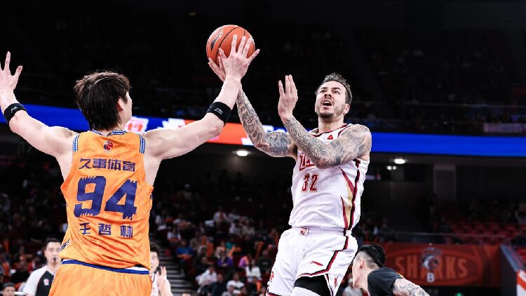 Zhejiang Golden Bulls End Shanghai Sharks 14 game Home Winning Streak 
