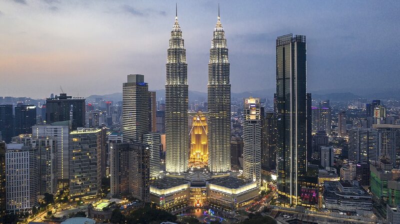 Malaysia Leads ASEAN’s Stronger Economic Ties with China China and ASEAN strengthen economic ties as Malaysia leads integration video poster