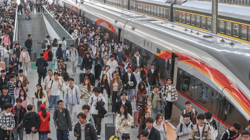 # - My News! China to Handle 144 Million Railway Passenger Trips over May Day Break