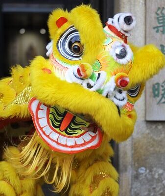 Gravity-Defying Lion Dancers Unite China and Malaysia in Spectacular Tradition Chinese, Malaysian lion dancers level up tradition with insane skills video poster