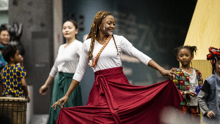 Immersive African Arts Event Held at Tsinghua University Art Museum 