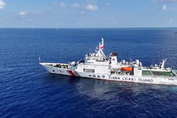 Philippine Vessel Repelled After Provocative Actions Near Huangyan Dao Philippine vessel repelled after provocative actions near Huangyan Dao
