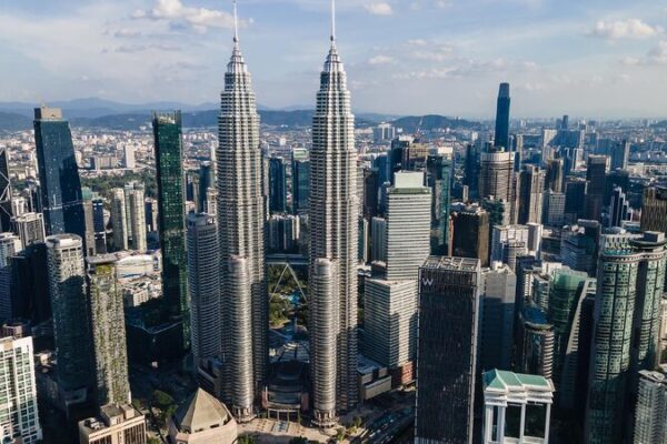 President Xi Jinping wraps up state visit to Malaysia