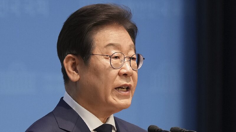 # - My News! Roks Lee Jae myung Elected As Democratic Party Presidential Candidate