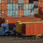 Trump Dives into Japan Trade Talks Stirs Economic Jitters 