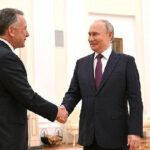 Trump Says Ukraine Deal Near After Envoy Meets Putin 