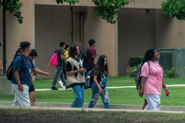 # - My News! Us Youths Disillusionment and Disconnection from American Politics