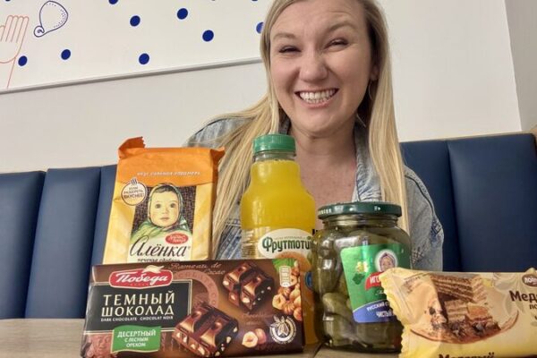 A taste of Russia in Beijing's Yabaolu video poster