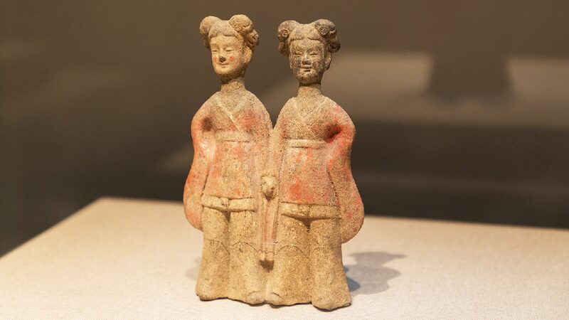 # - My News! Ancient Figurine of Hand in hand Women Draws Hanfu clad Duos