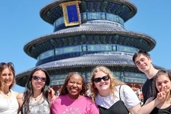 China Handles 1089 Million Entry exit Trips During May Day Holiday 