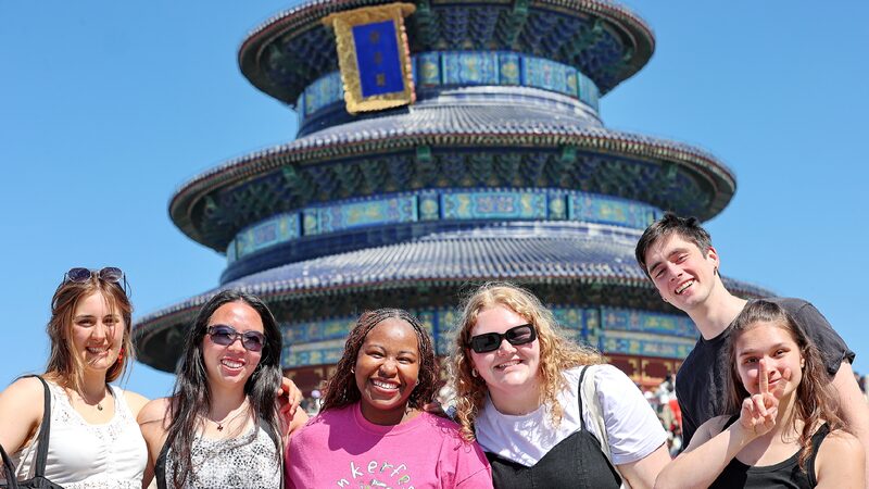 China Handles 1089 Million Entry exit Trips During May Day Holiday 