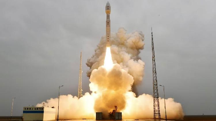 China’s Lijian-1 Rocket Launches Six Satellites into Orbit China launches commercial Lijian-1 Y7 carrier rocket