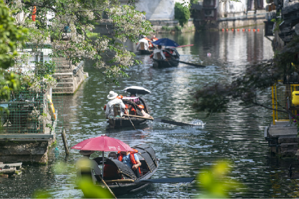 China sees surge in travel and cultural tourism during Labor Day