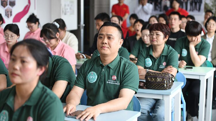 # - My News! China to Boost Vocational Training for Domestic Service Workers