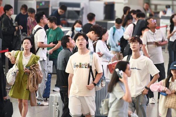 China's railway travel surges as Dragon Boat Festival holiday begins