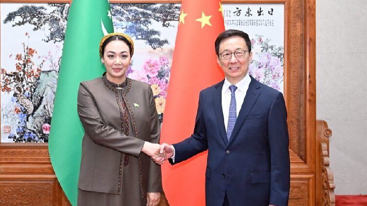 Chinese Vice President Meets Chair of Turkmenistans National Assembly 