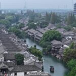 Experiencing the Charm of a Jiangnan Water Town 