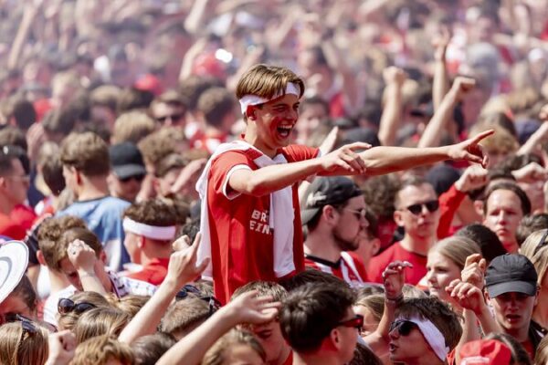 # - My News! Fans Celebrate Psv Eindhoven Winning Clubs 26th Eredivisie Title