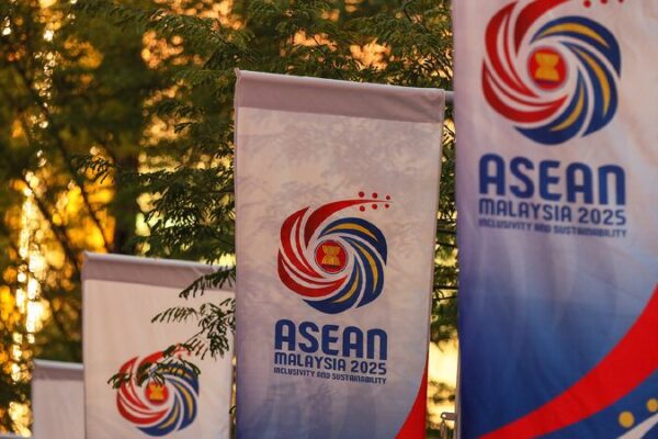 # - My News! Full Text Remarks by Chinese Premier at the Asean china gcc Summit