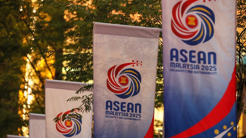 Full Text Remarks by Chinese Premier at the Asean china gcc Summit 