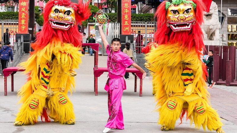 Lion Dance: A Thrilling Fusion of Kung Fu and Culture Lion dance: A kung fu-powered cultural legacy