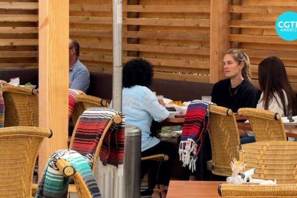 Los Angeles Restaurants Adapt to Latest Tariffs Los Angeles restaurants adapt to latest tariffs video poster