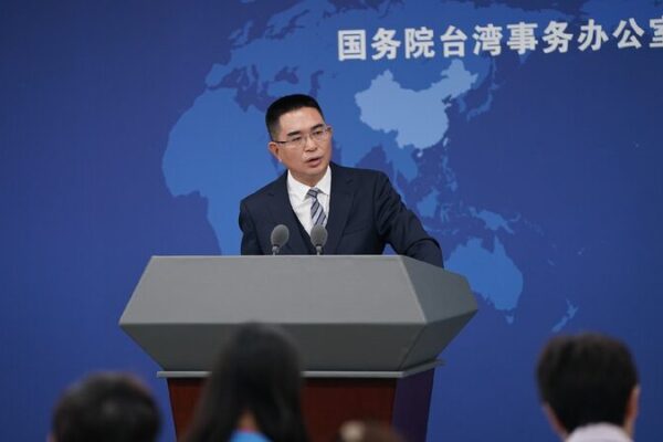 # - My News! Mainland Criticizes Lais hypocritical Gesture