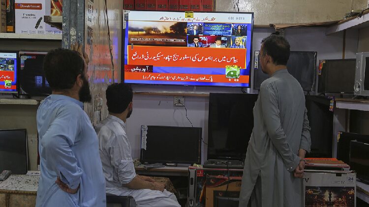 Pakistan India Agree on Ceasefire with Immediate Effect 