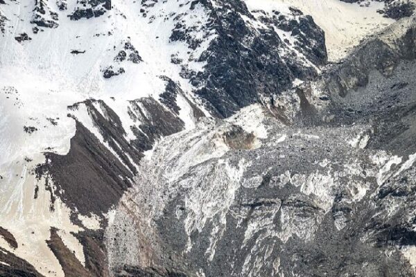 Swiss Residents in Shock After Glacier Debris Buries Village 