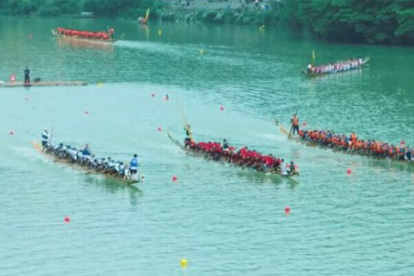 Dragon Boat Race Kicks Off in Guizhou Ahead of Festival Traditional Chinese Dragon Boat Race starts in Guizhou, marks festival