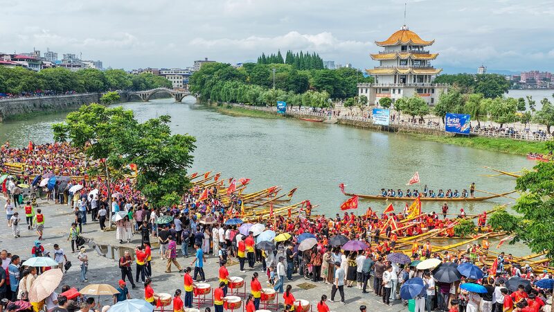 Daoxian County’s Dragon Boats Celebrate Duanwu Festival Welcoming Duanwu Festival: Hunan holds dragon boat parade