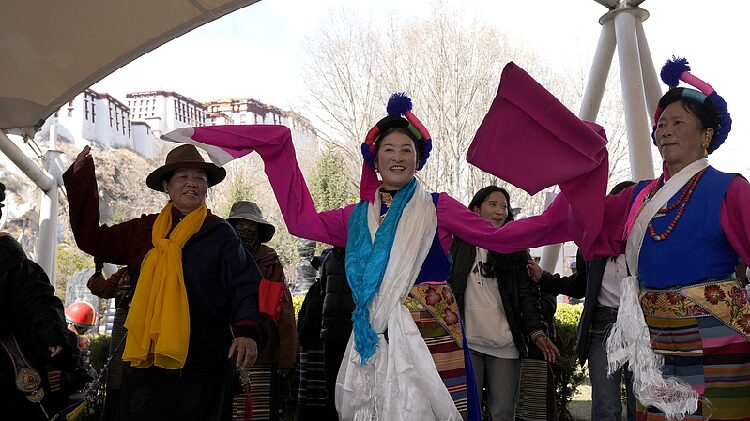 # - My News! White Paper Religious Freedom Effectively Safeguarded in Xizang