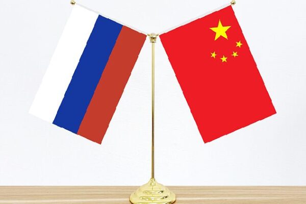 Xi and Putin Sign Pact to Deepen China-Russia Partnership Xi, Putin sign joint statement on further deepening China-Russia ties