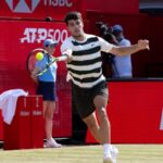 Alcaraz Survives Late Scare Against Walton in Opener at Queens Club 