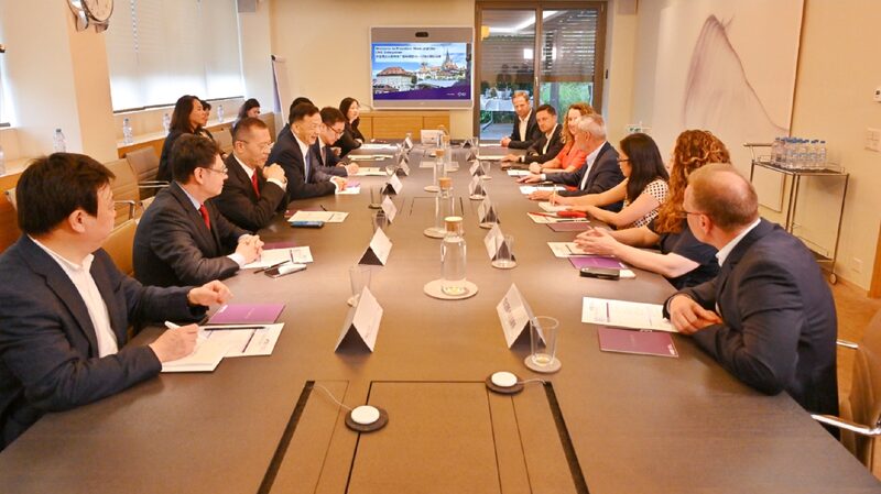 # - My News! Cmg President Meets Fei Boss Ingmar De Vos in Lausanne