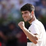 Carlos Alcaraz Sets Up Queens Club Title Showdown with Jiri Lehecka 