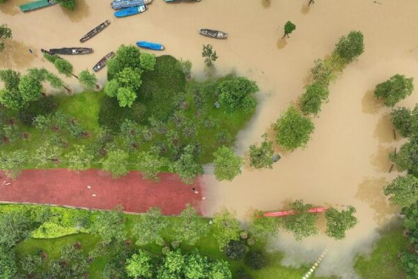 China Activates Emergency Response as Heavy Rains Threaten Five Regions China activates emergency response to flooding in 5 provincial regions