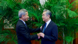 # - My News! Chinese Foreign Minister Meets His Singaporean Counterpart