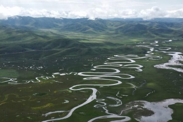 China Invests $376 Billion to Protect Its ‘Mother Rivers’ Chinese policy bank backs Yangtze and Yellow rivers' conservation