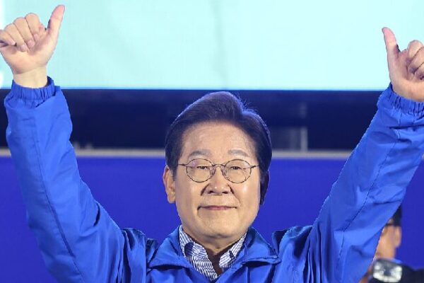 Exit Polls Show Lee Jae-myung Leading in South Korean Presidential Election Exit polls show Lee Jae-myung with strong lead in S. Korea election