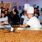 Giant Hot Pot Highlights Gourmet Festival in Hubei 