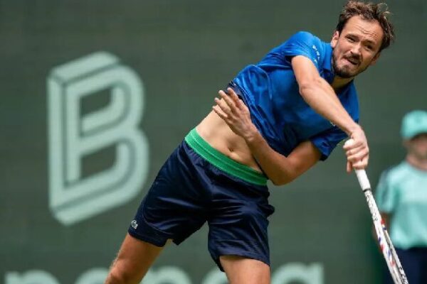 # - My News! Medvedev Advances to 2nd Round at Atp Halle Open