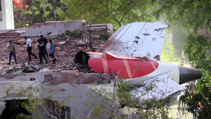 Xi Jinping Extends Condolences to India After Air India Crash President Xi extends condolences to Indian leaders over plane crash