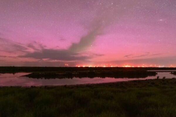 # - My News! Rare Pink and Purple Aurora Appears over Northeast China