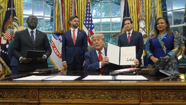 # - My News! Rwanda Dr Congo Sign Us brokered Peace Deal to End Fighting