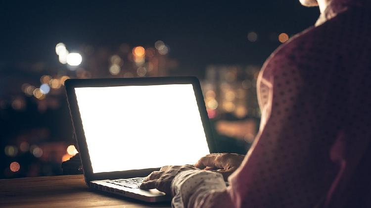 # - My News! Study Finds Link Between Nighttime Artificial Light and Depression